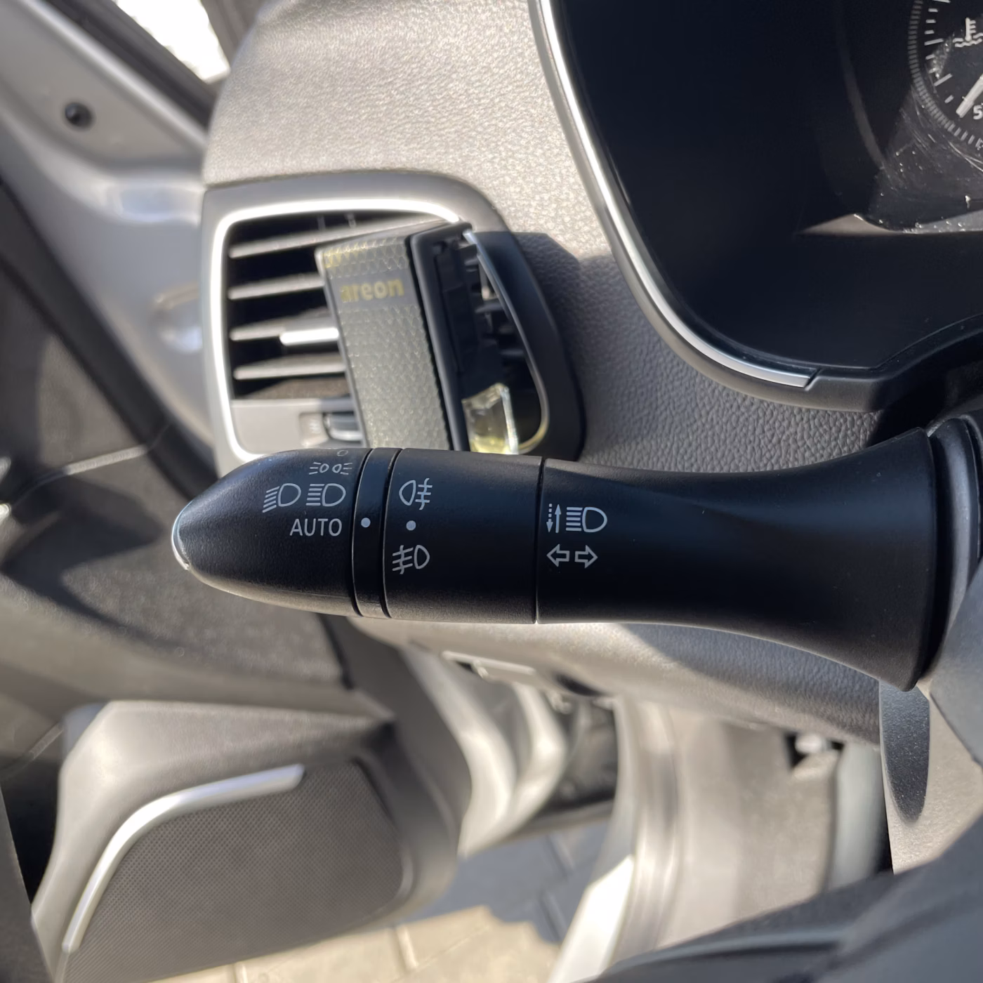 Renault Megane фото 13