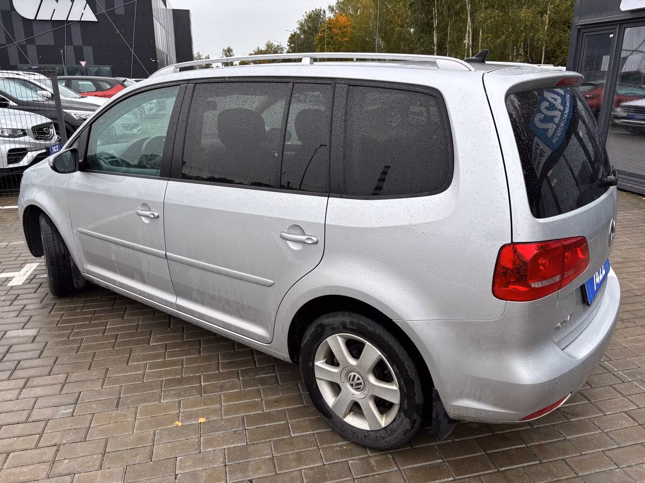 Volkswagen Touran фото 7