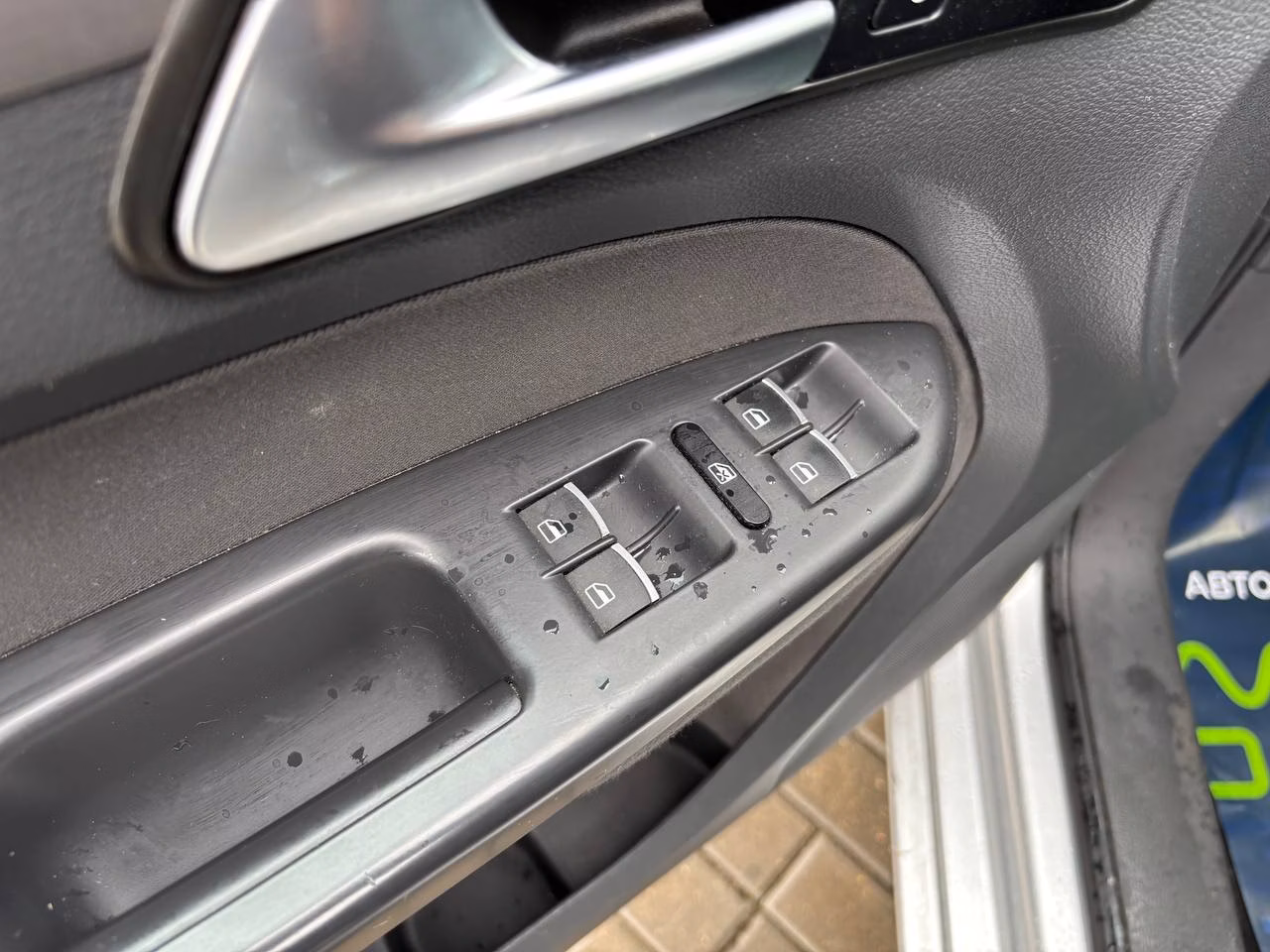 Volkswagen Touran фото 9