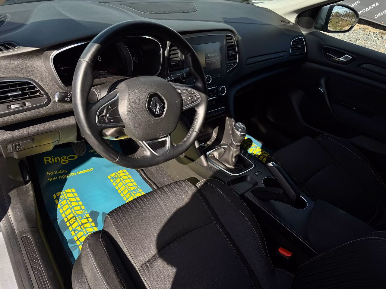 Renault Megane фото 9
