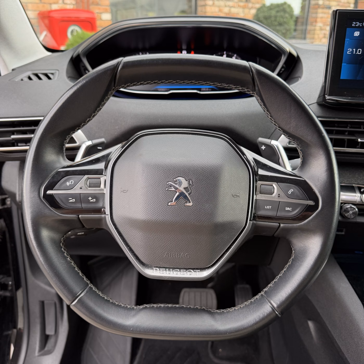 Peugeot 5008 фото 19