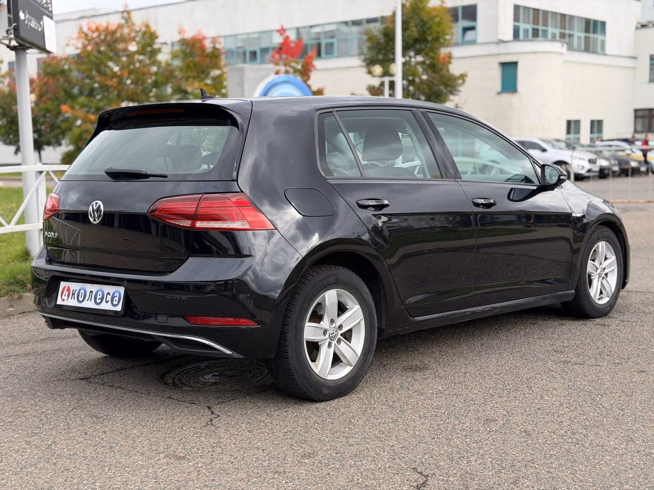Volkswagen e-Golf фото 4