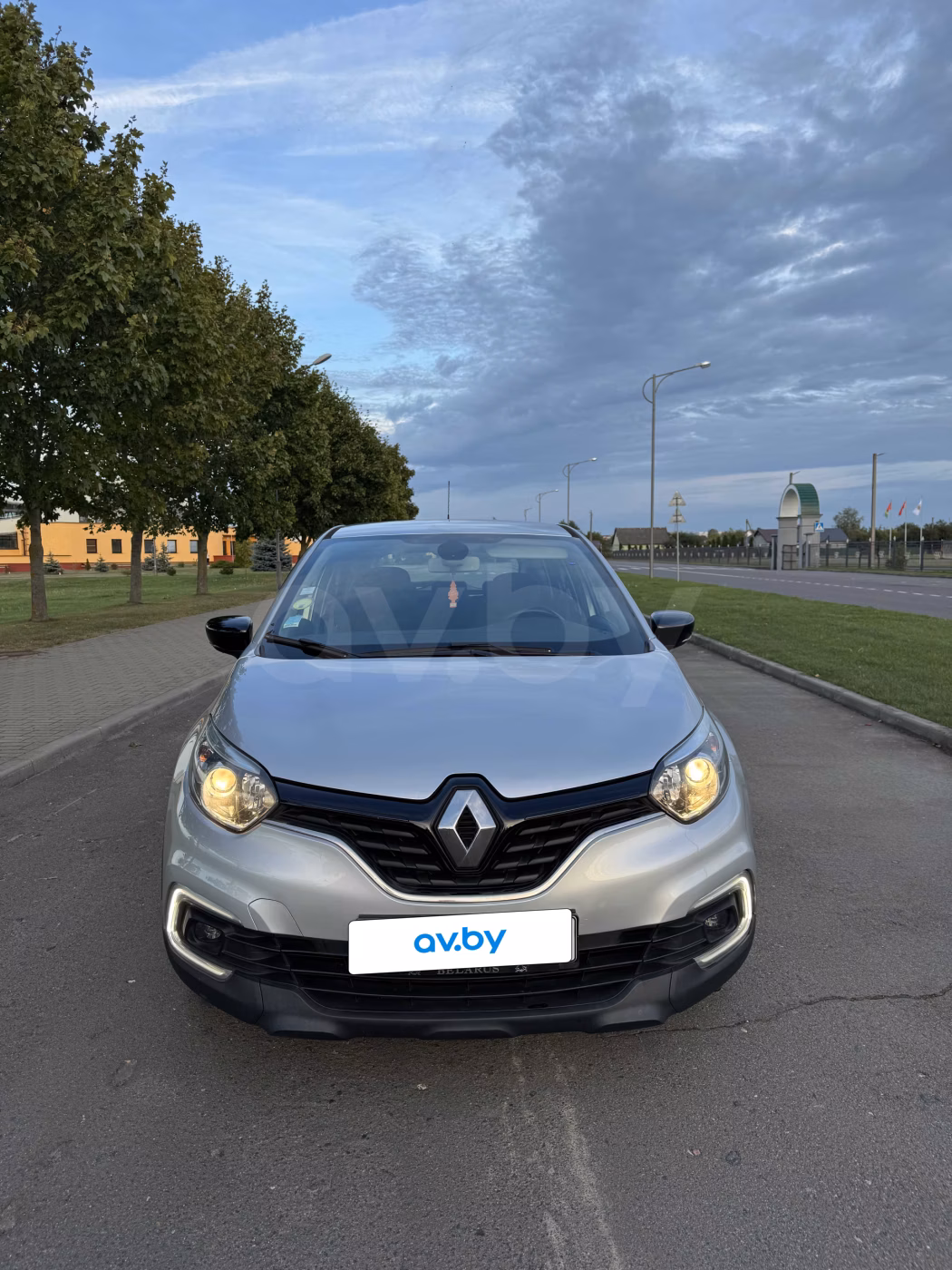Renault Captur фото 2