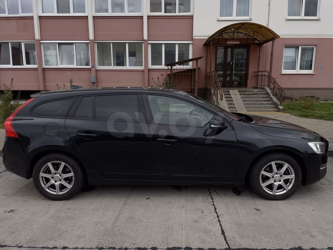 Volvo V60 фото 4