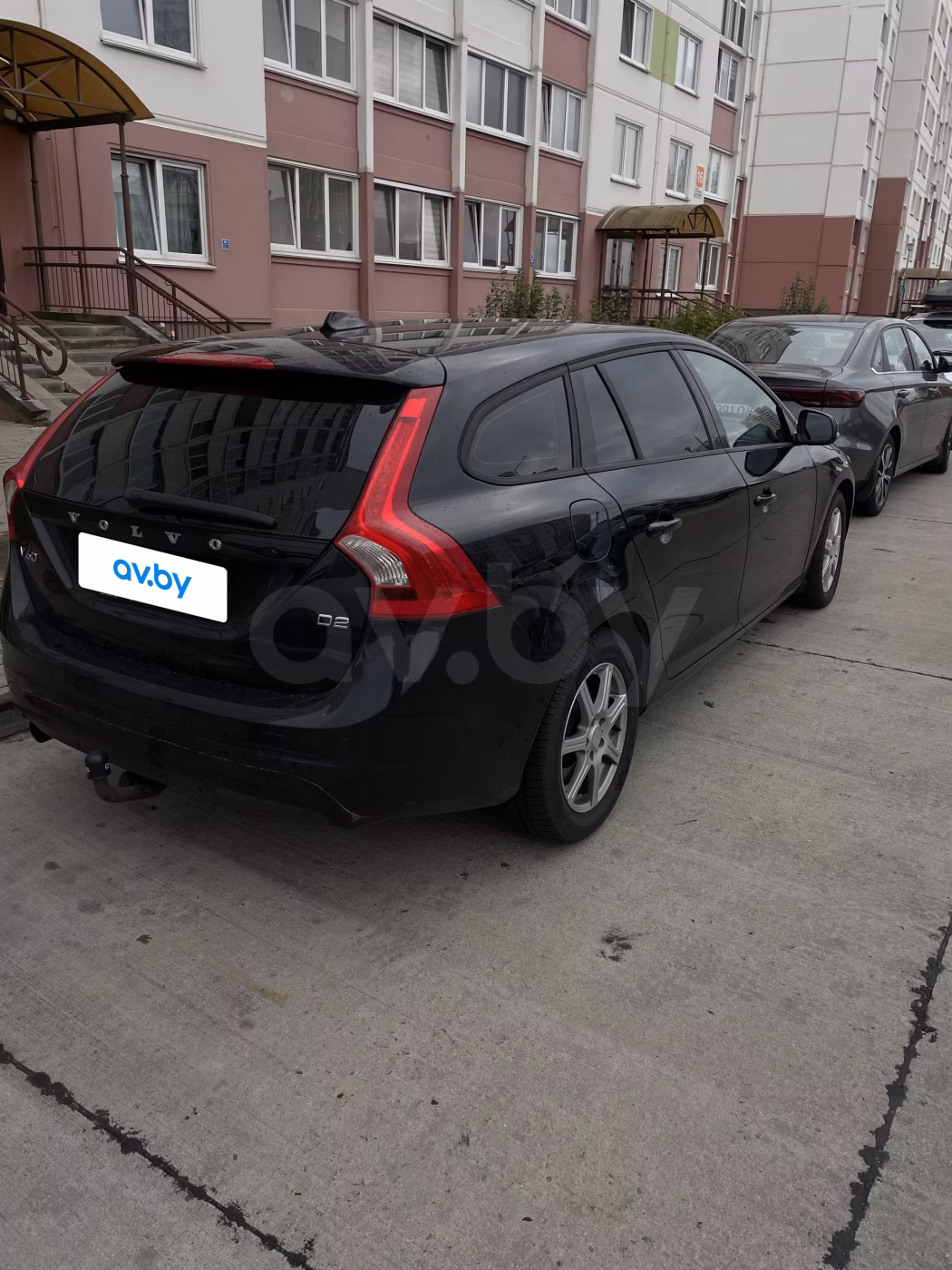 Volvo V60 фото 8