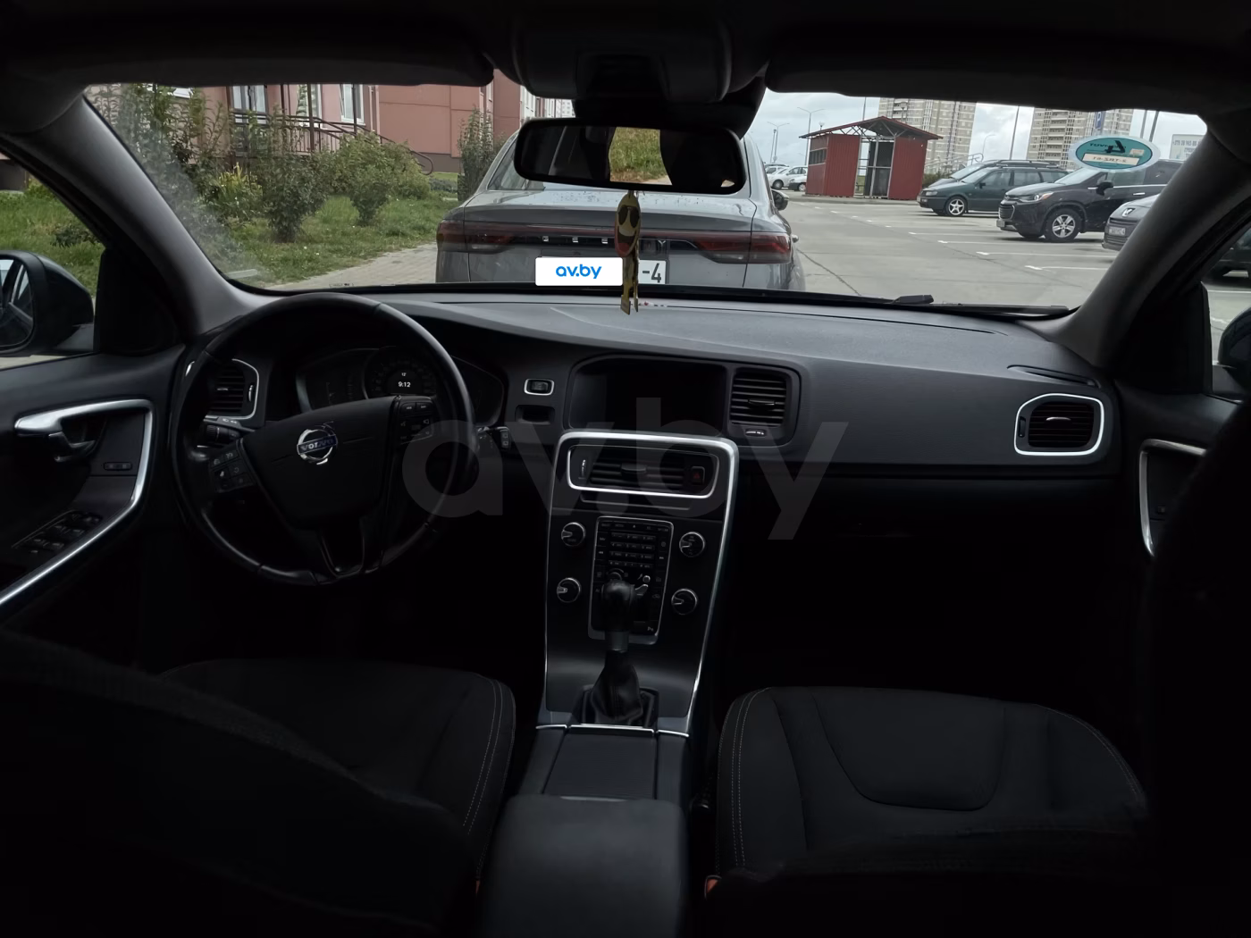 Volvo V60 фото 9