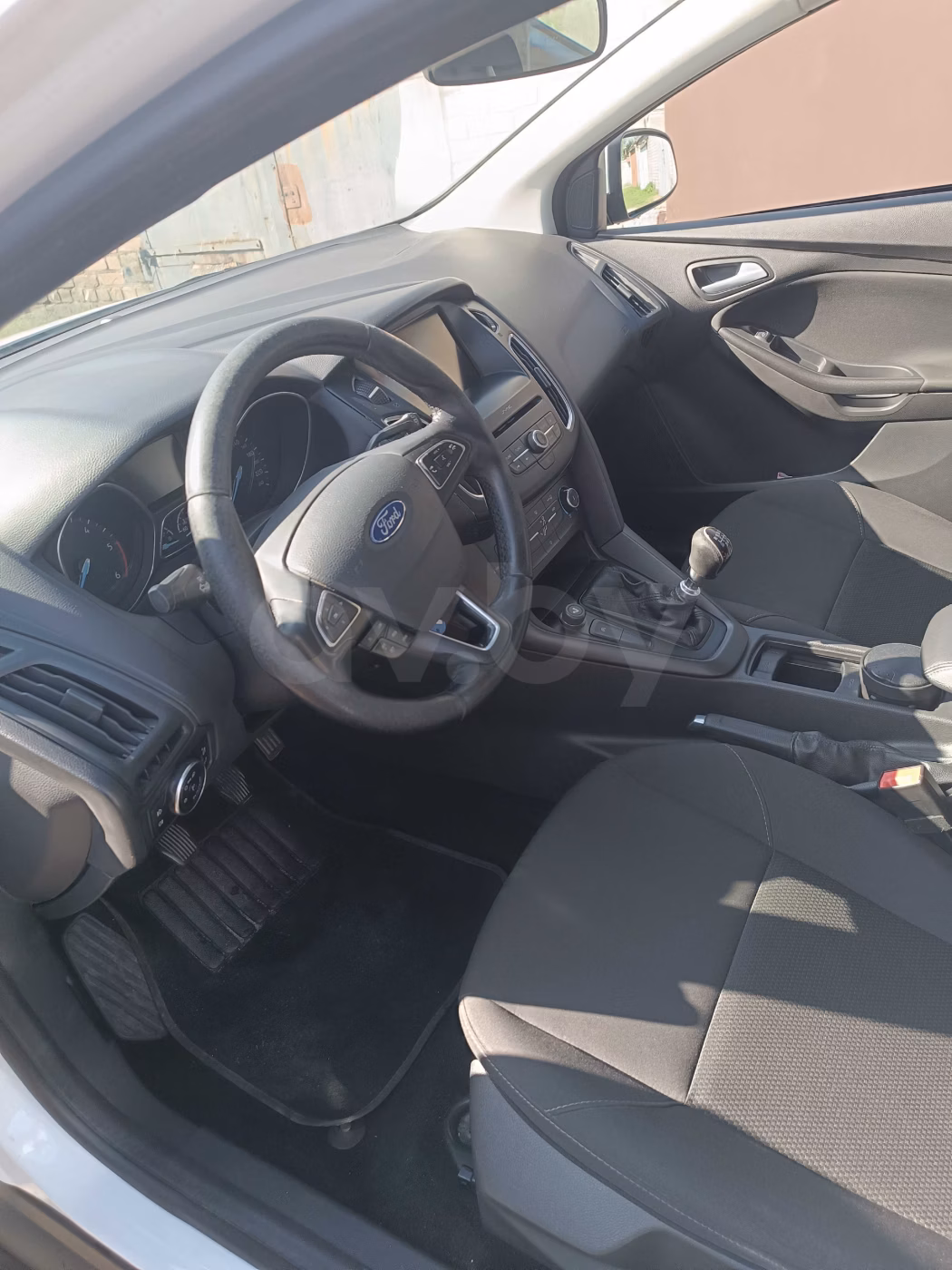 Ford Focus фото 8