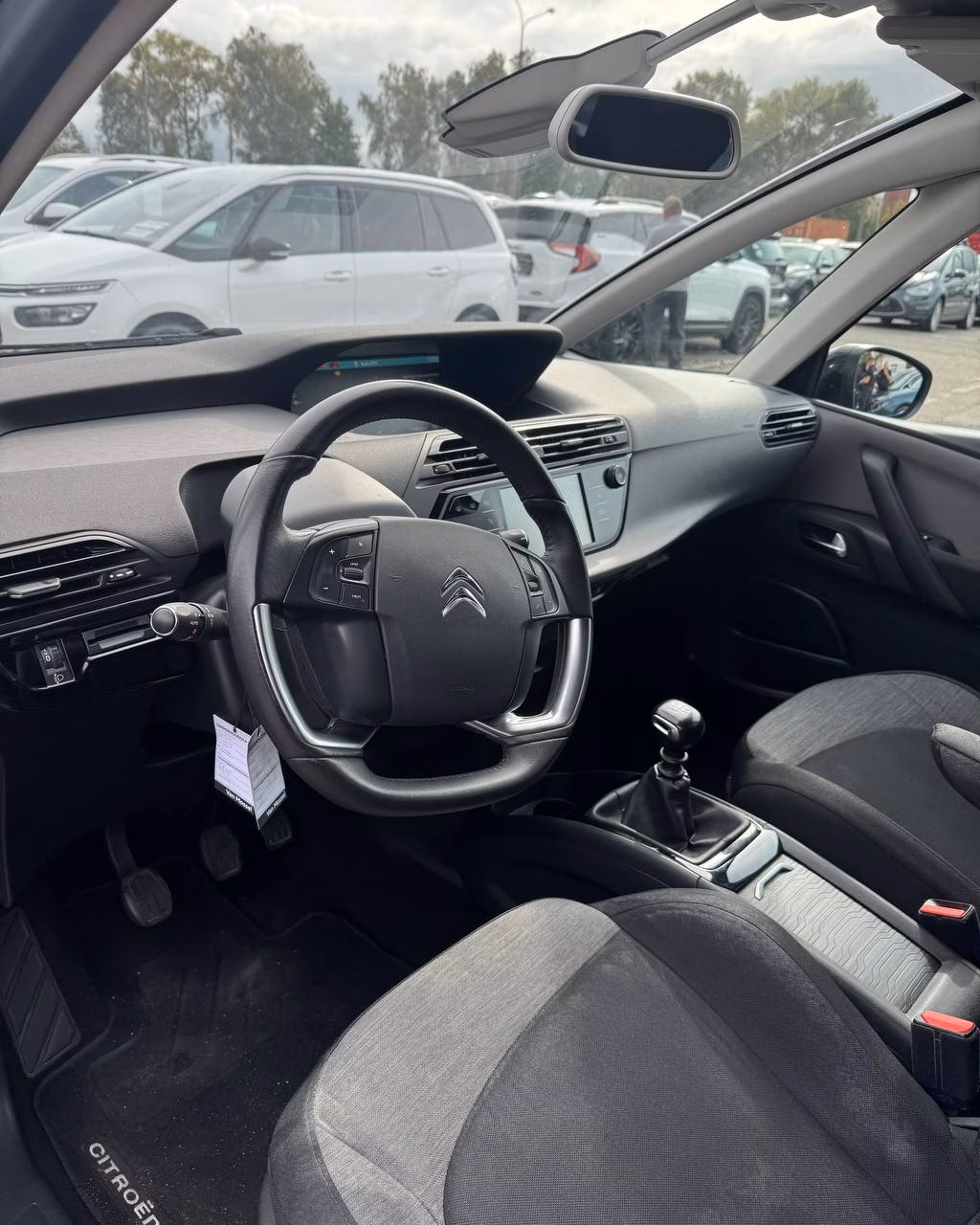 Citroen C4 Spacetourer фото 8