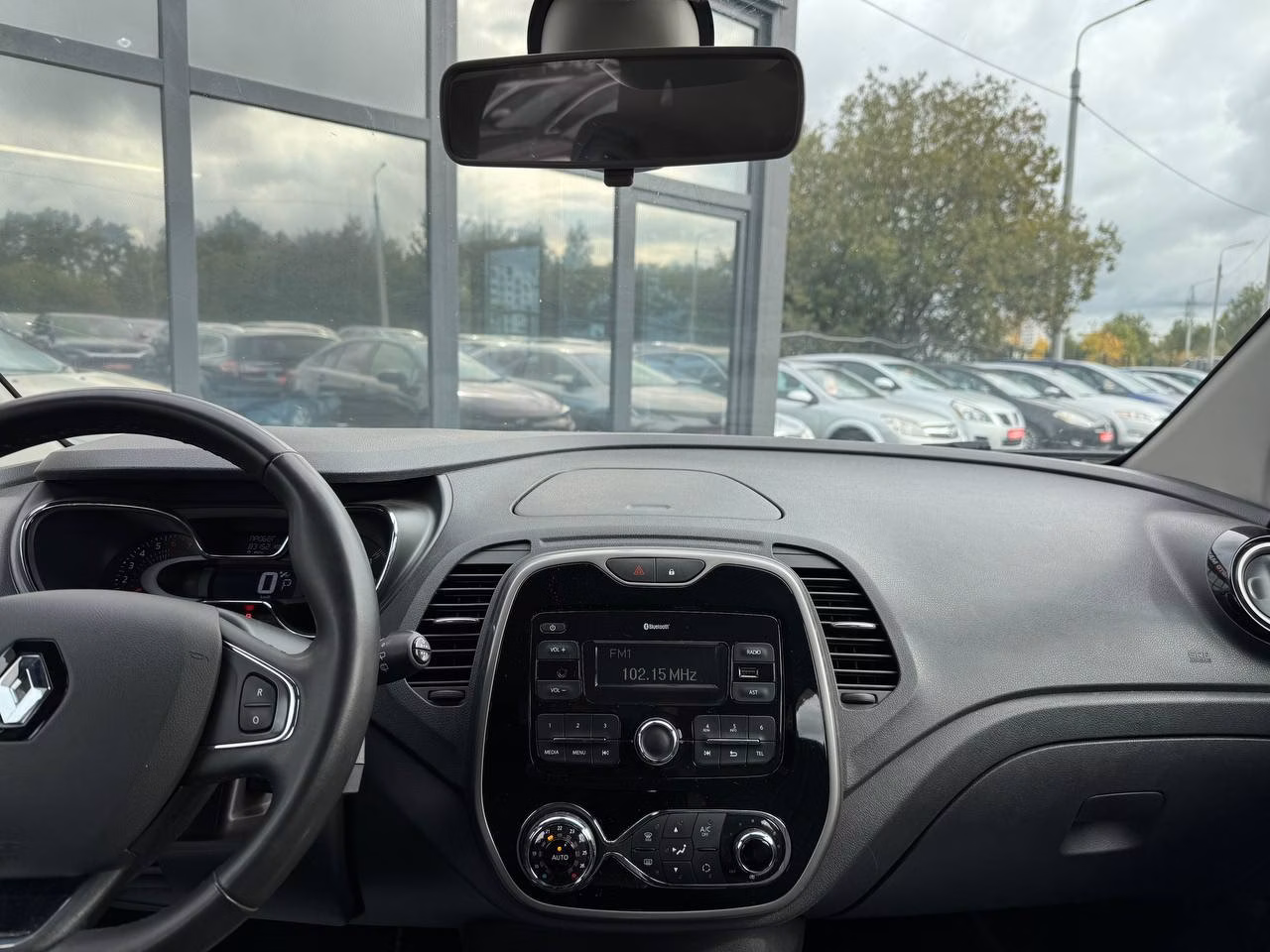 Renault Kaptur фото 12
