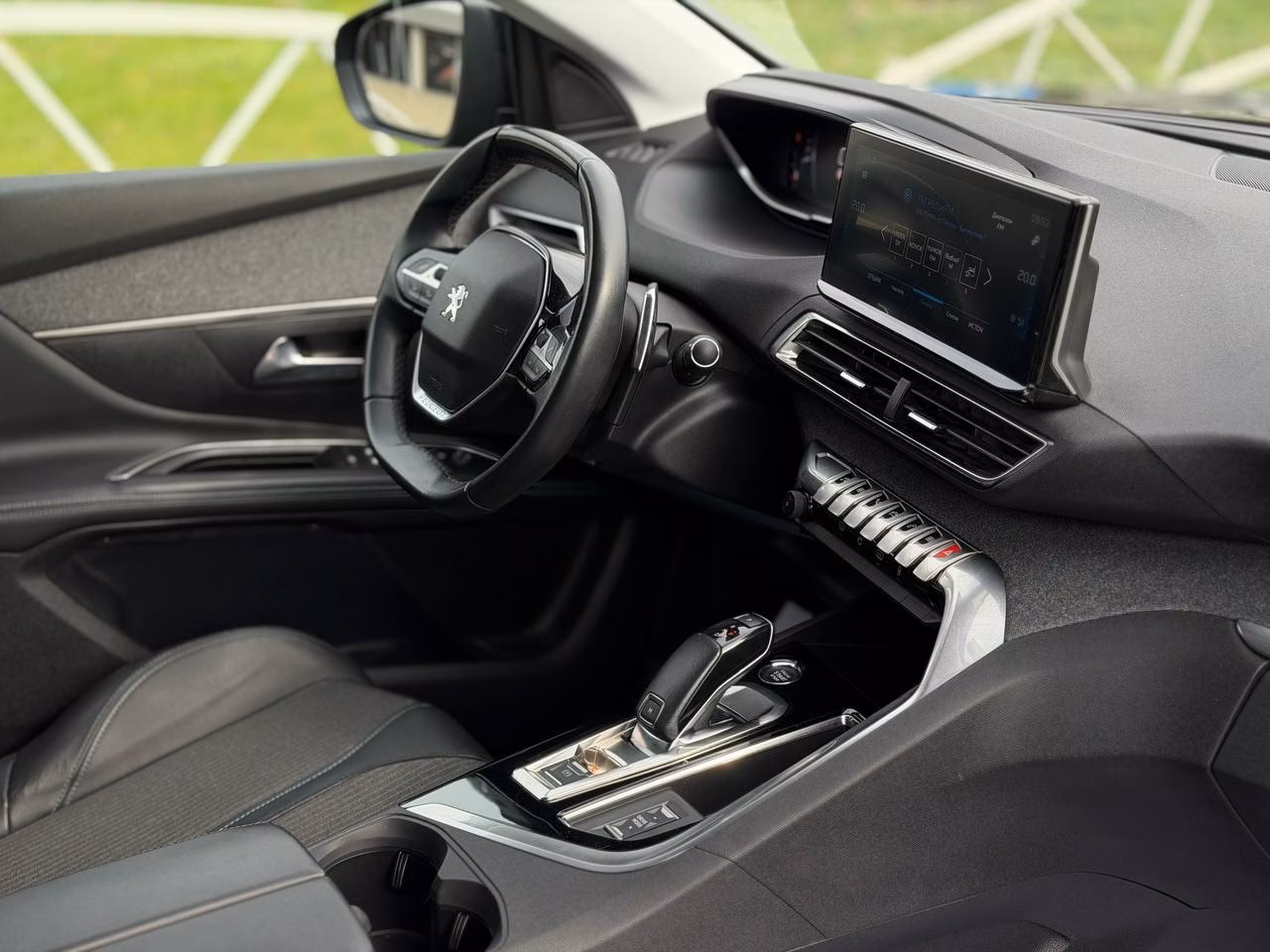 Peugeot 5008 фото 13