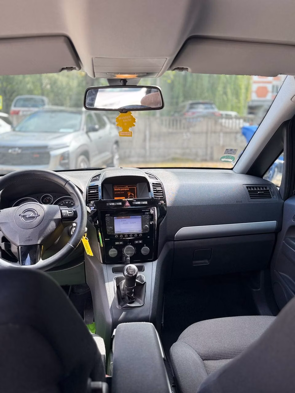 Opel Zafira фото 10