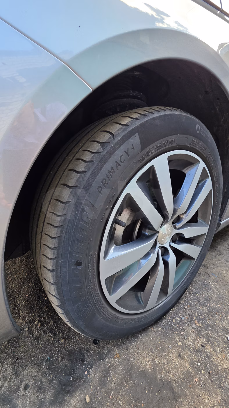 Peugeot 308 фото 15