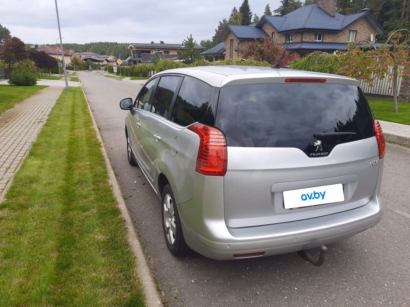Peugeot 5008 фото 6