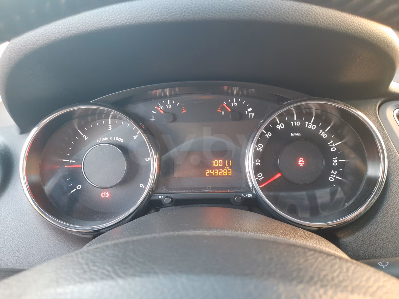 Peugeot 5008 фото 16