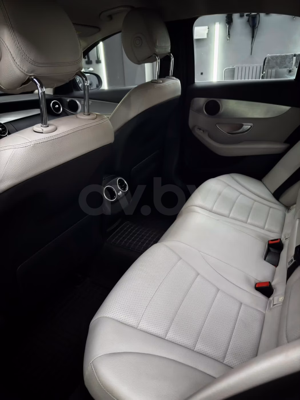 Mercedes-Benz C-Класс фото 11