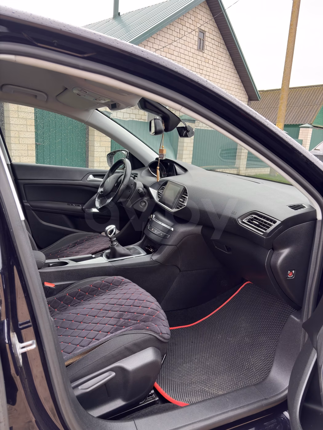Peugeot 308 фото 5