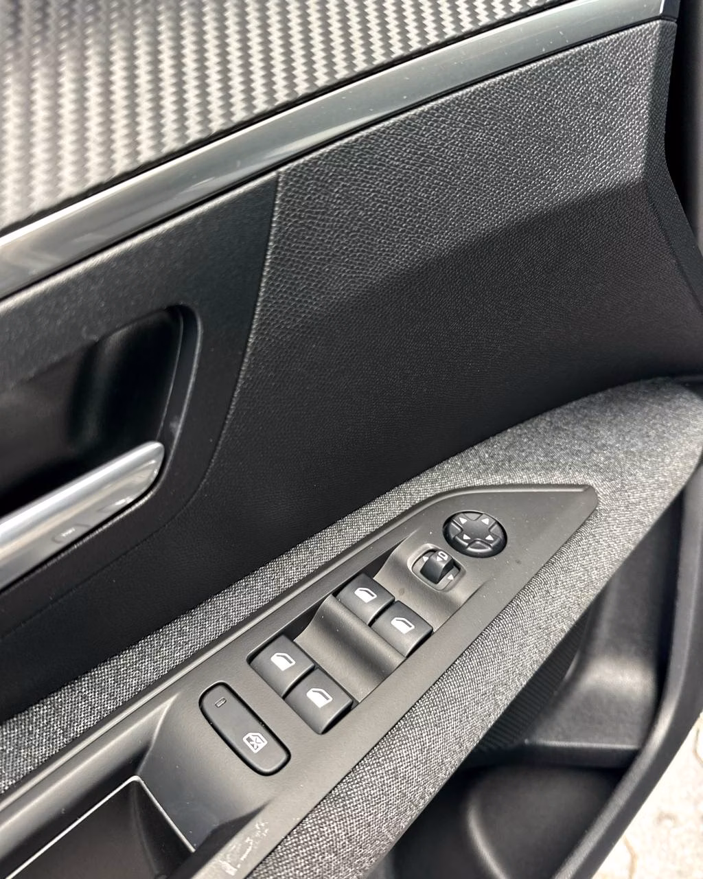 Peugeot 3008 фото 8