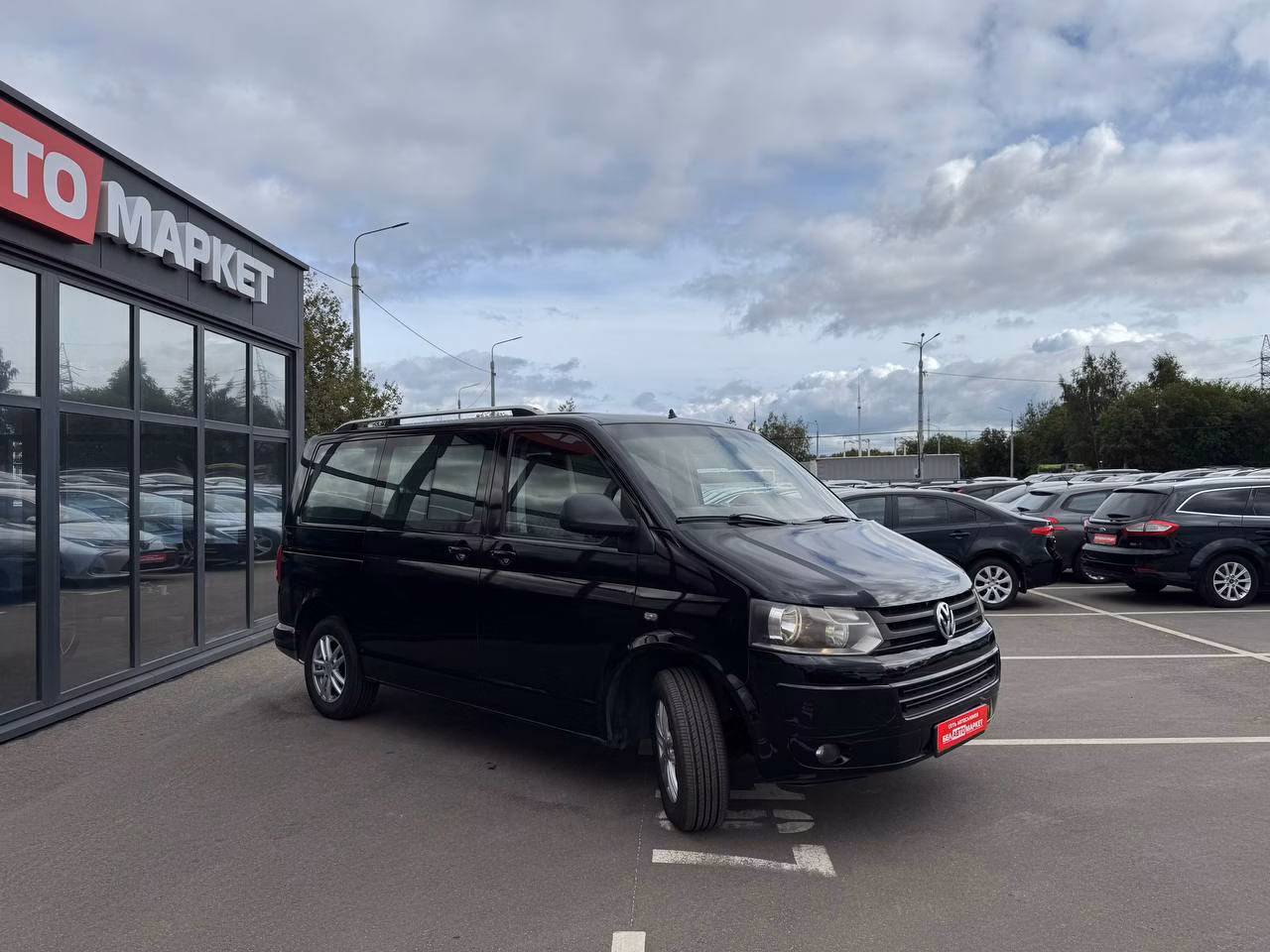 Volkswagen Caravelle фото 3