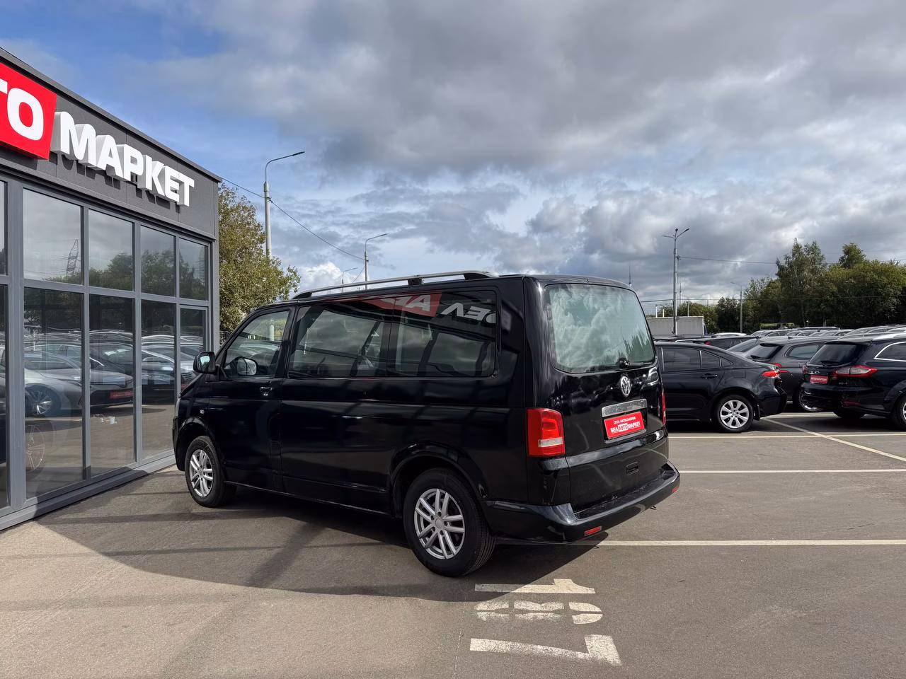 Volkswagen Caravelle фото 7