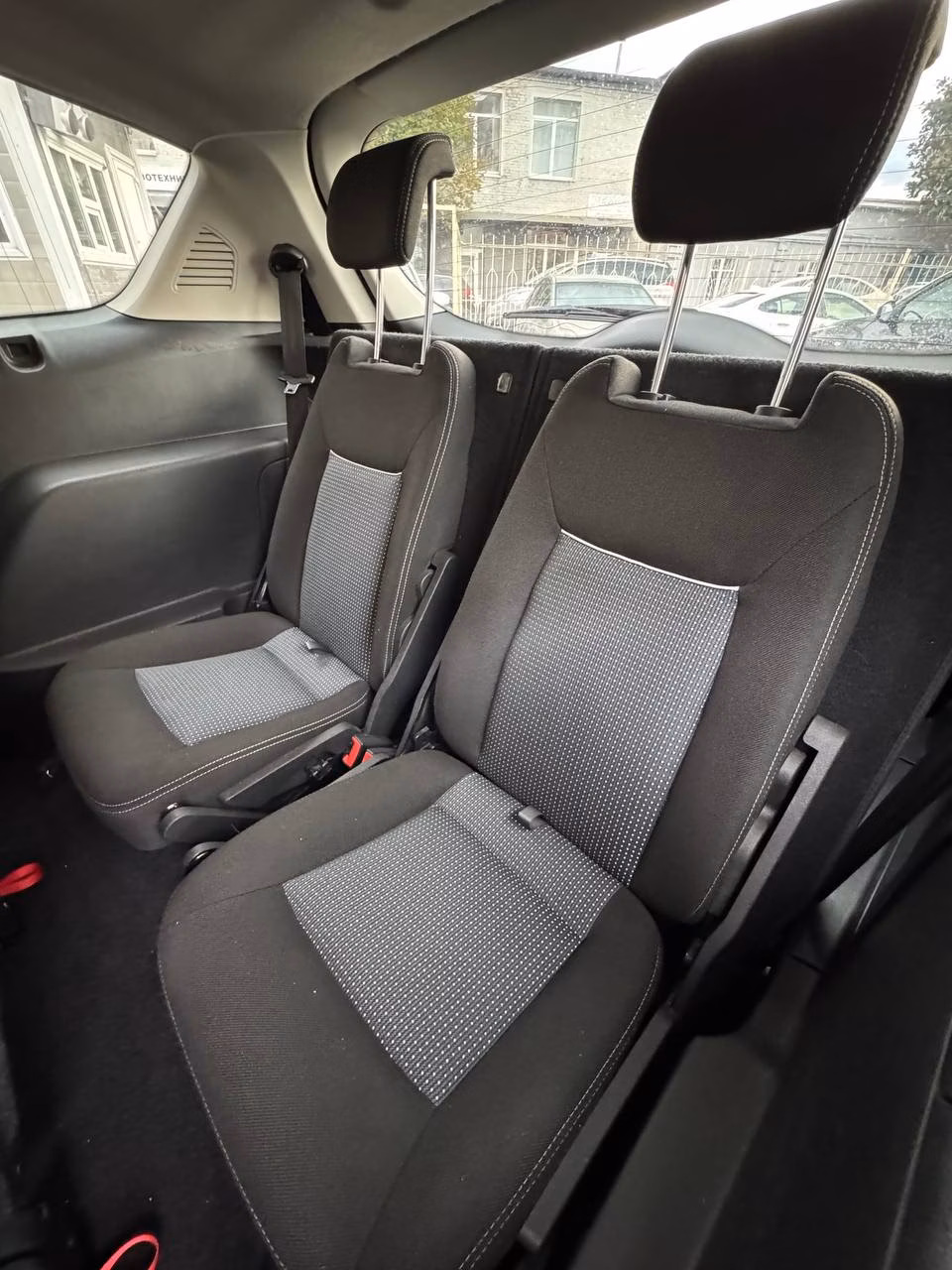 Ford S-MAX фото 12