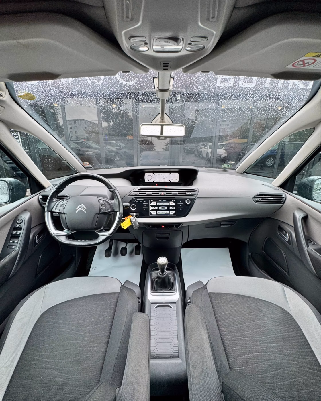 Citroen C4 Picasso фото 8