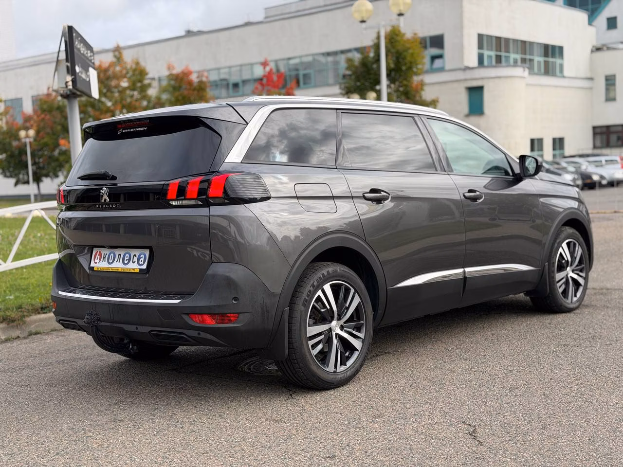 Peugeot 5008 фото 4