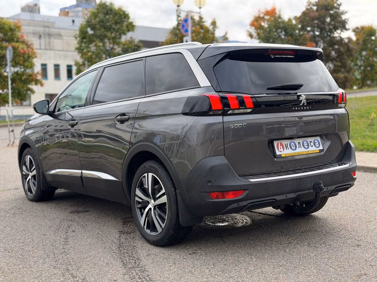 Peugeot 5008 фото 6