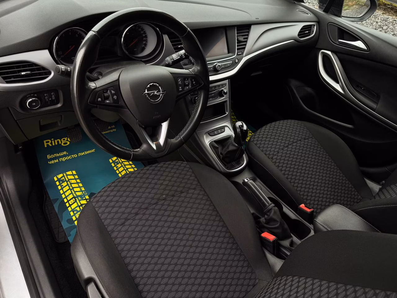 Opel Astra фото 9
