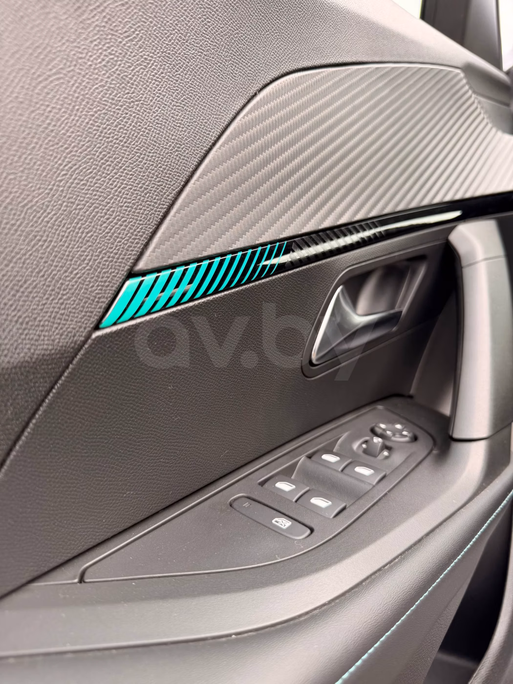 Peugeot 2008 фото 15