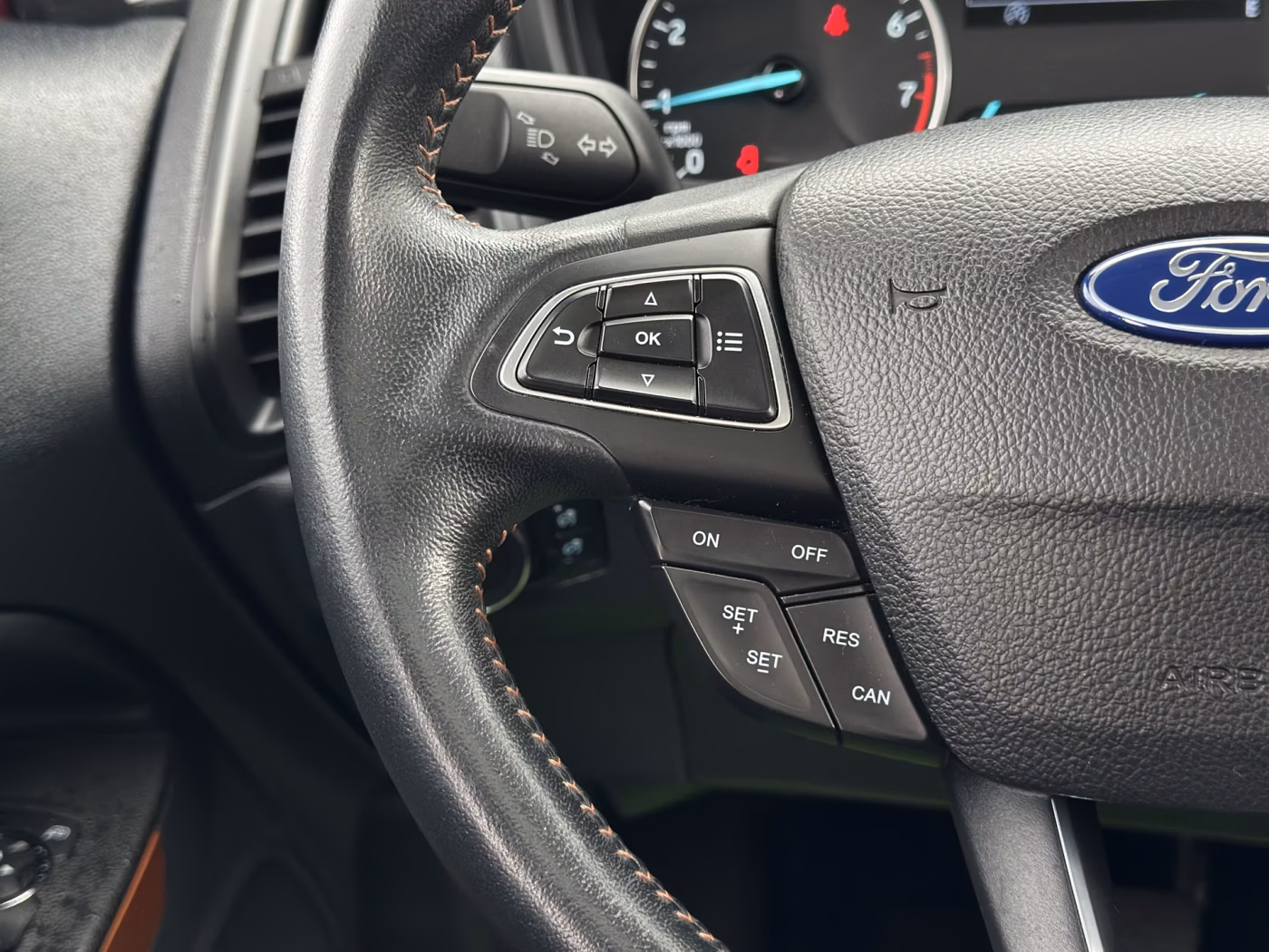 Ford EcoSport фото 16