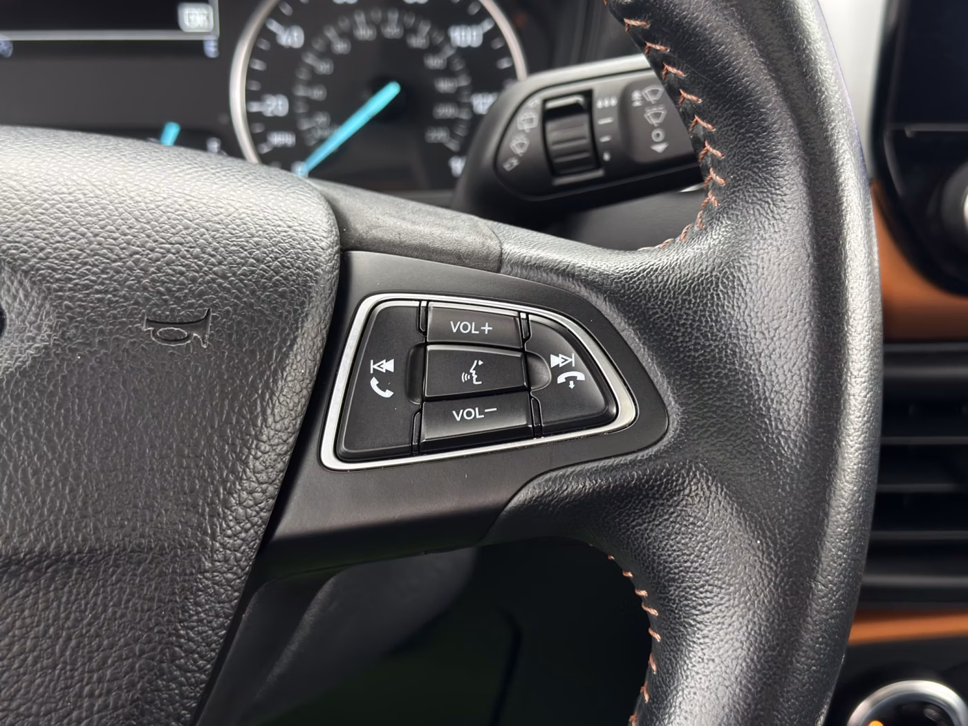 Ford EcoSport фото 17