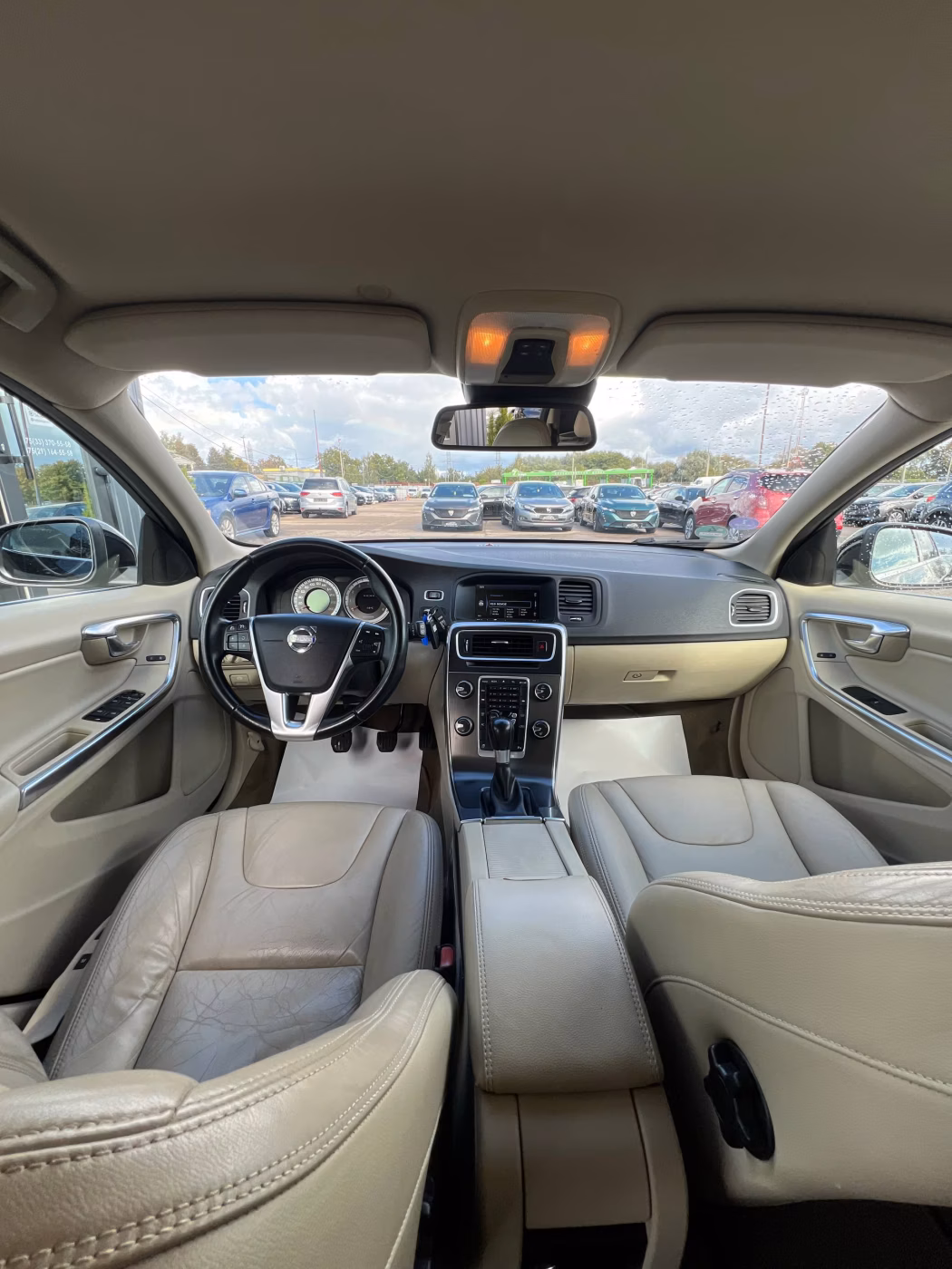 Volvo V60 фото 11