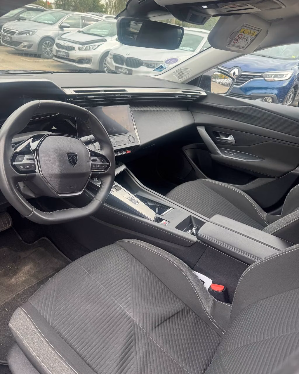 Peugeot 308 фото 7