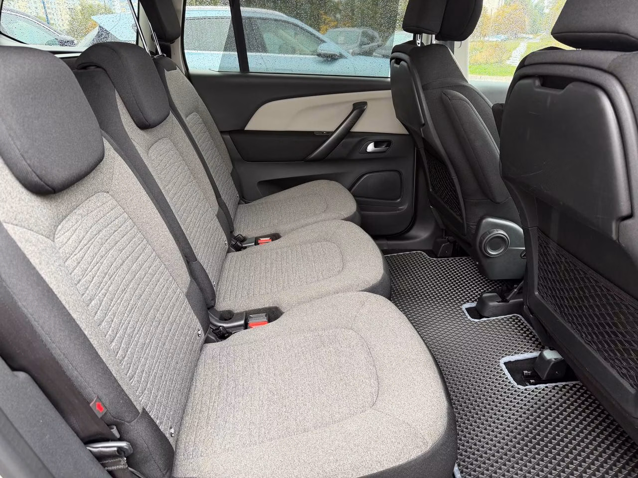 Citroen C4 Grand Picasso фото 17