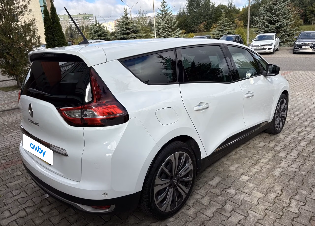 Renault Grand Scenic фото 11