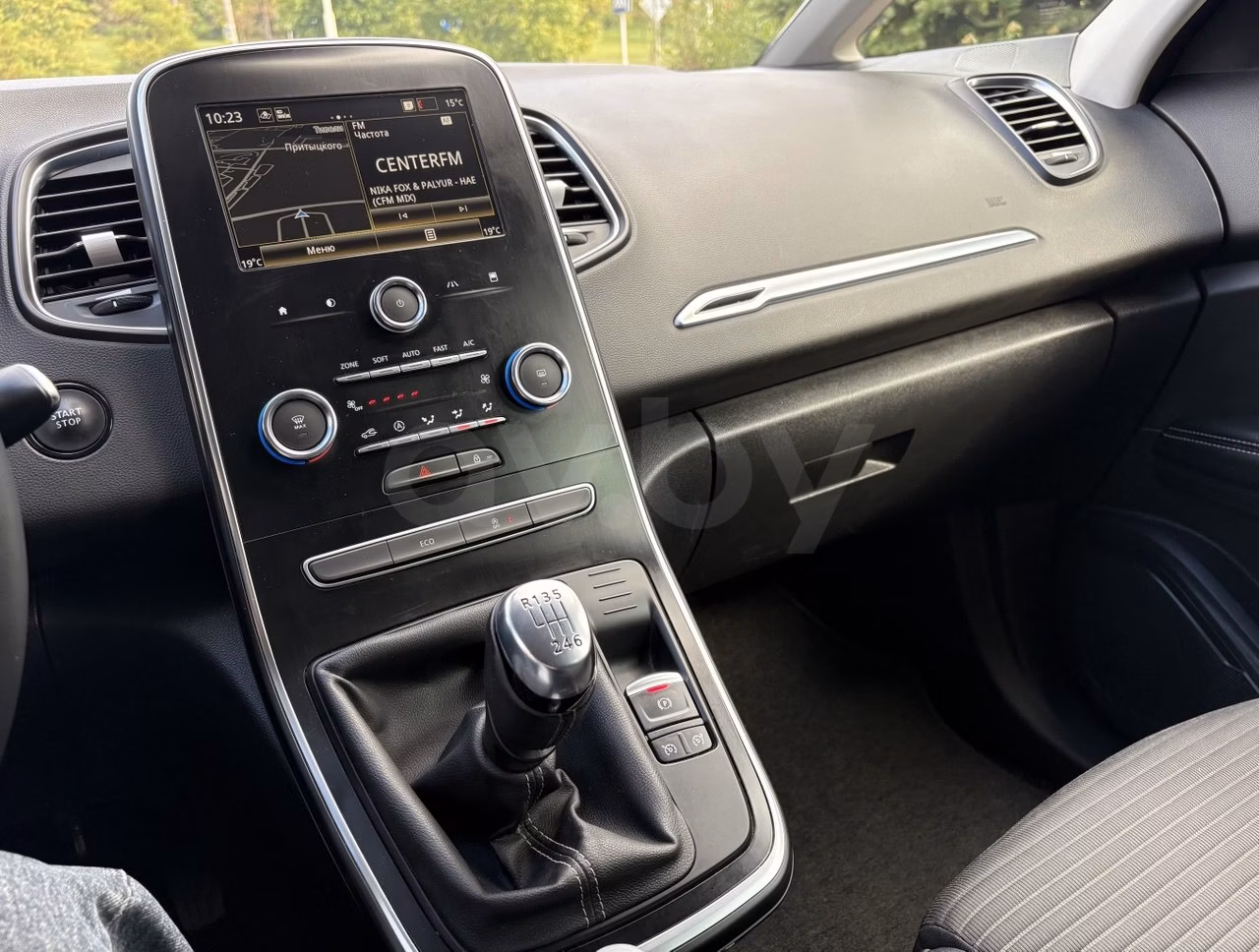 Renault Grand Scenic фото 18