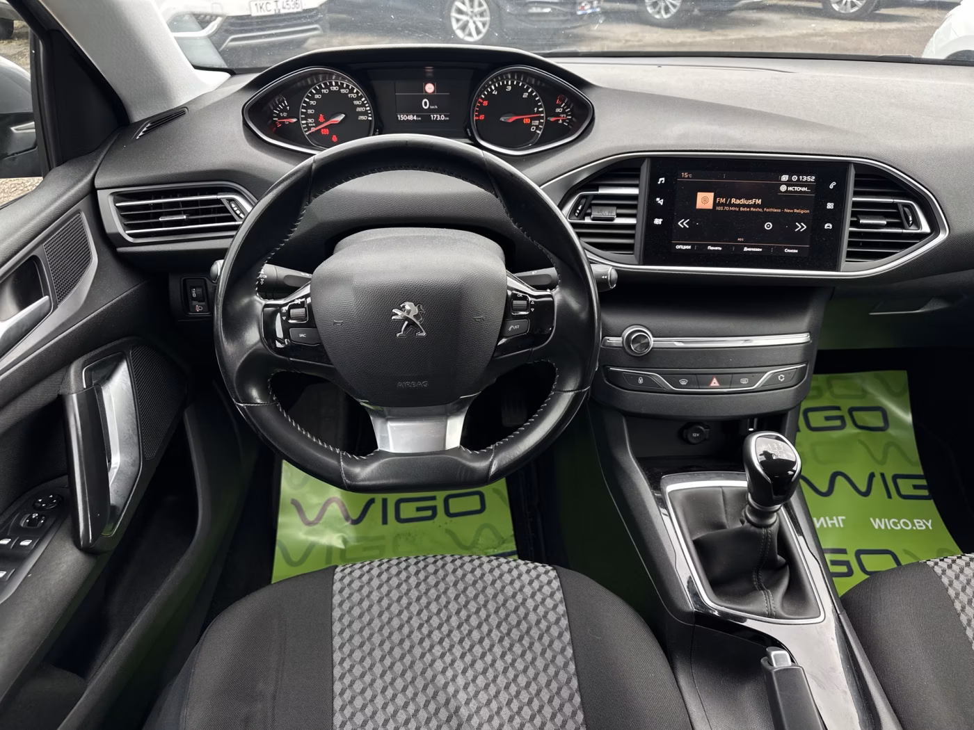 Peugeot 308 фото 17