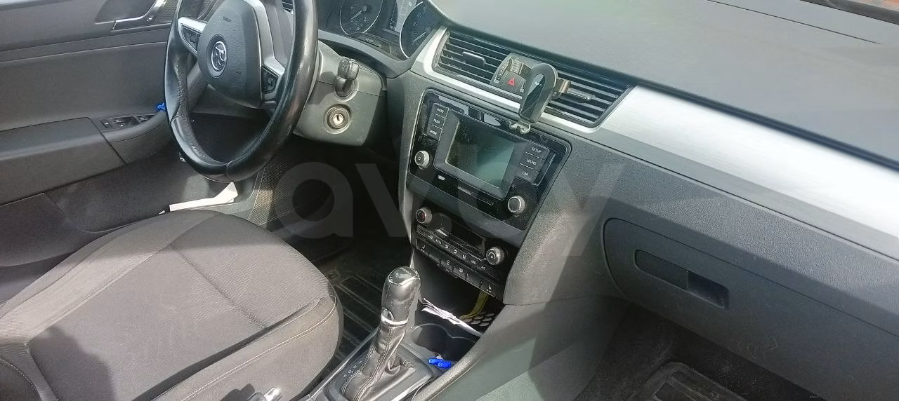 Skoda Rapid фото 4