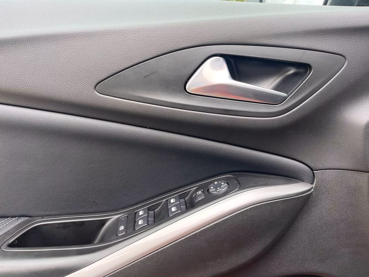 Opel Grandland X фото 12