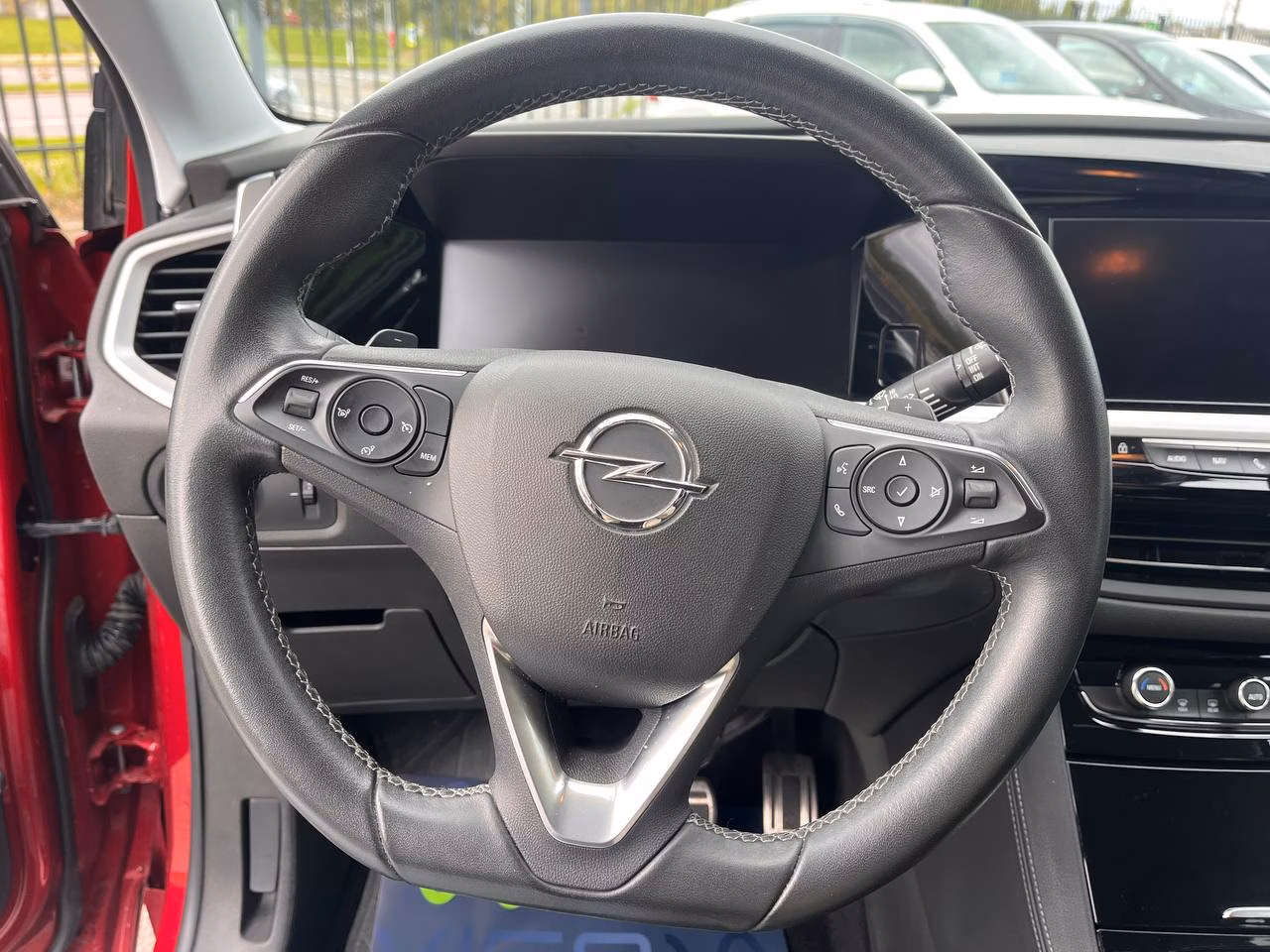 Opel Grandland X фото 14