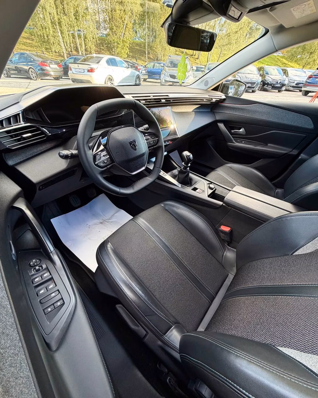 Peugeot 308 фото 10