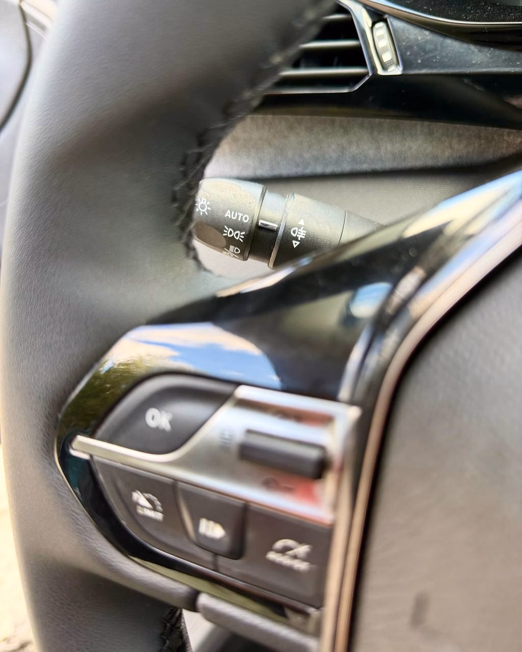 Peugeot 308 фото 14
