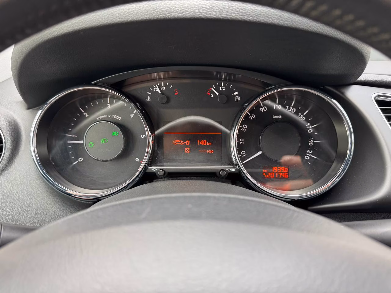 Peugeot 3008 фото 15