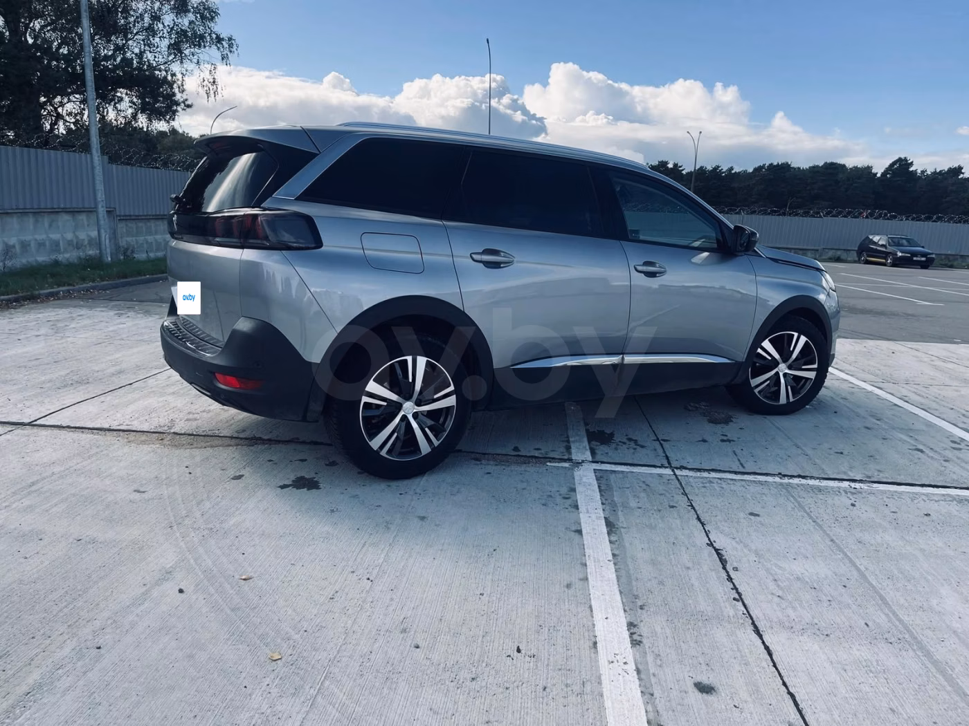Peugeot 5008 фото 2