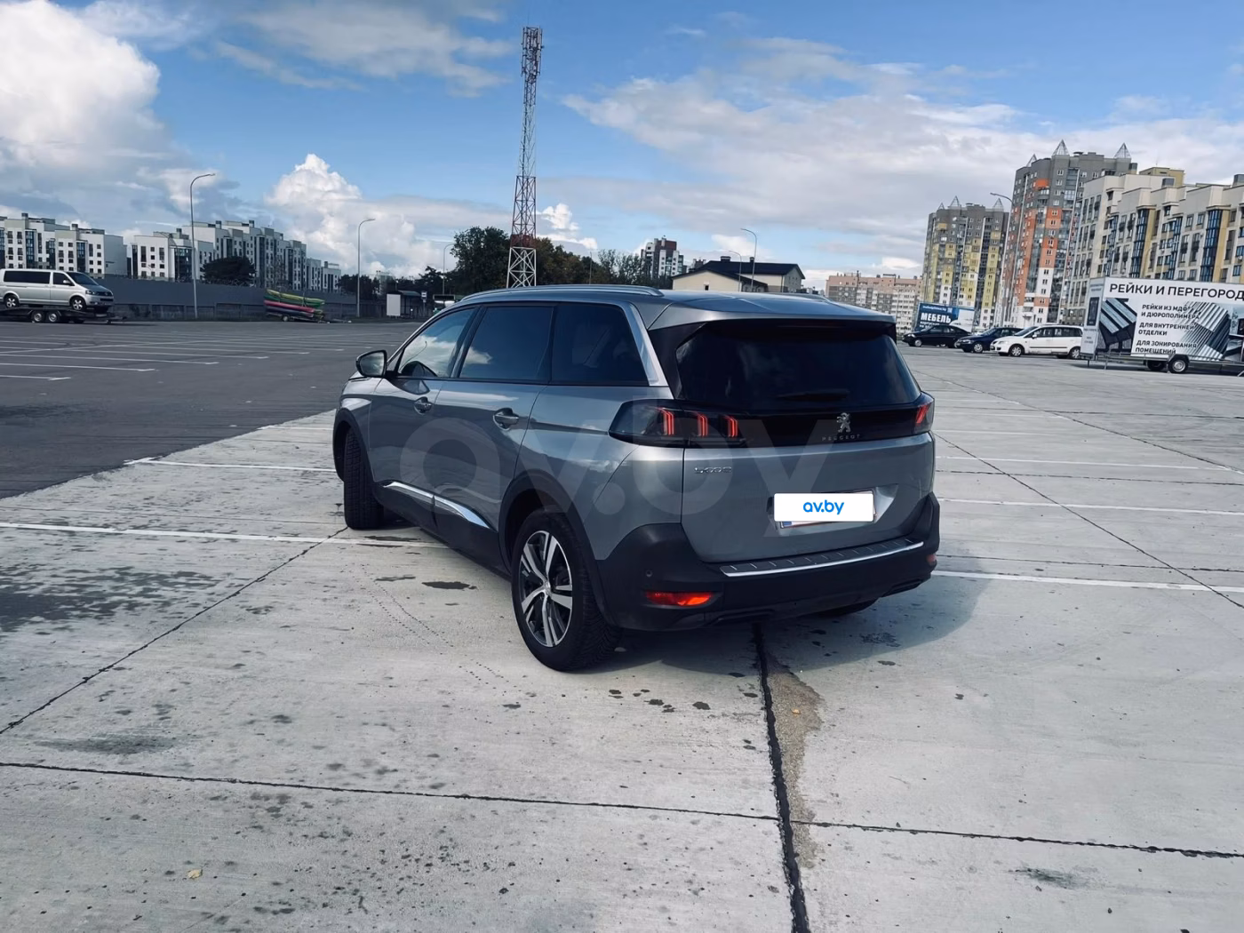 Peugeot 5008 фото 4