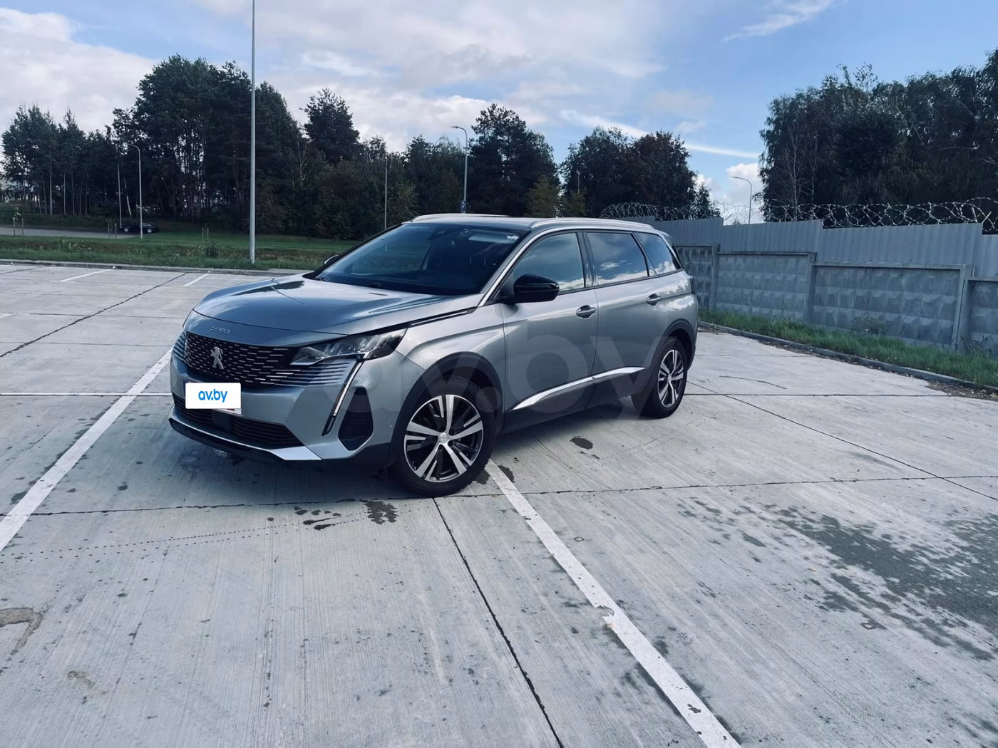 Peugeot 5008 фото 10