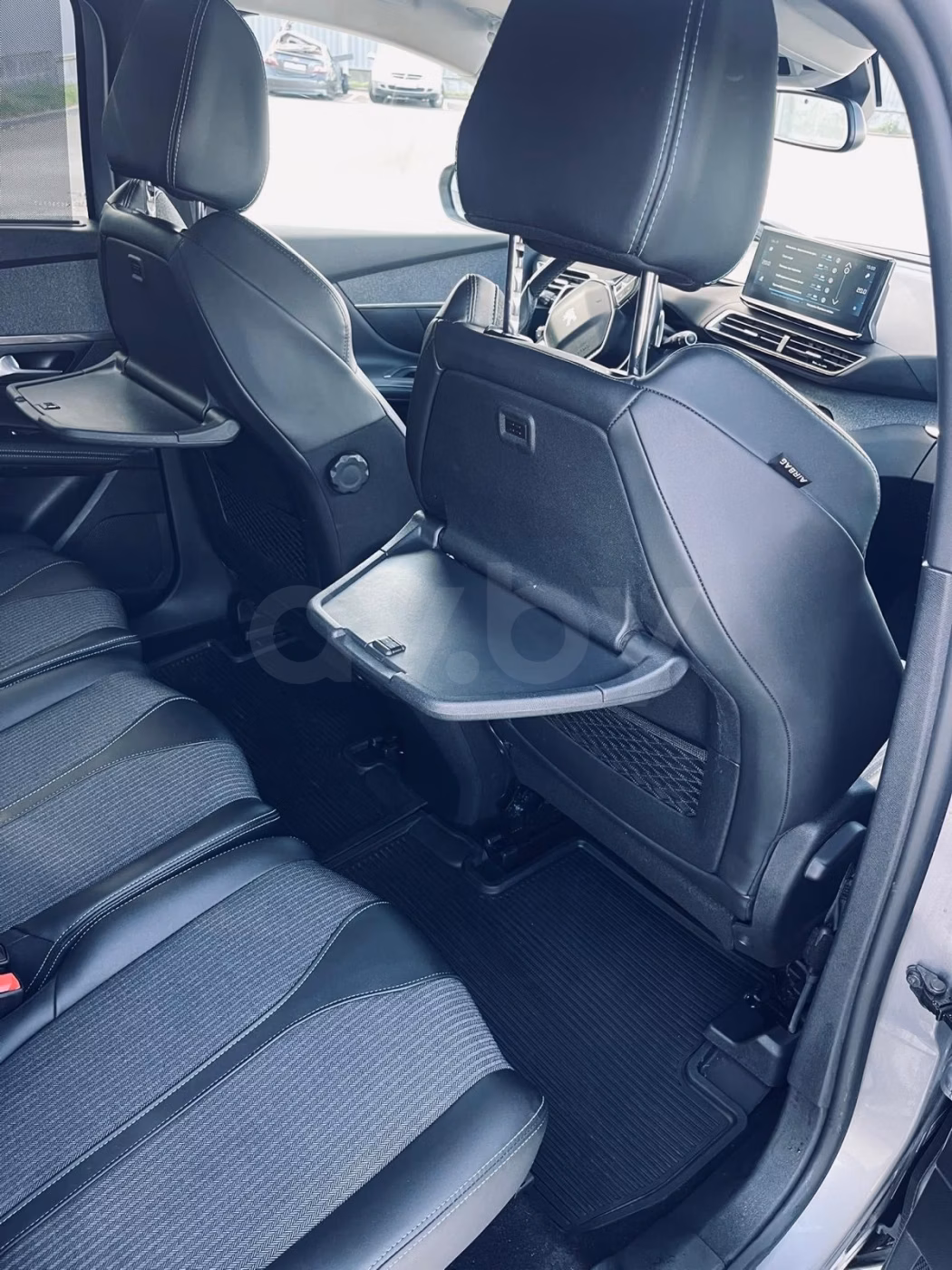 Peugeot 5008 фото 19