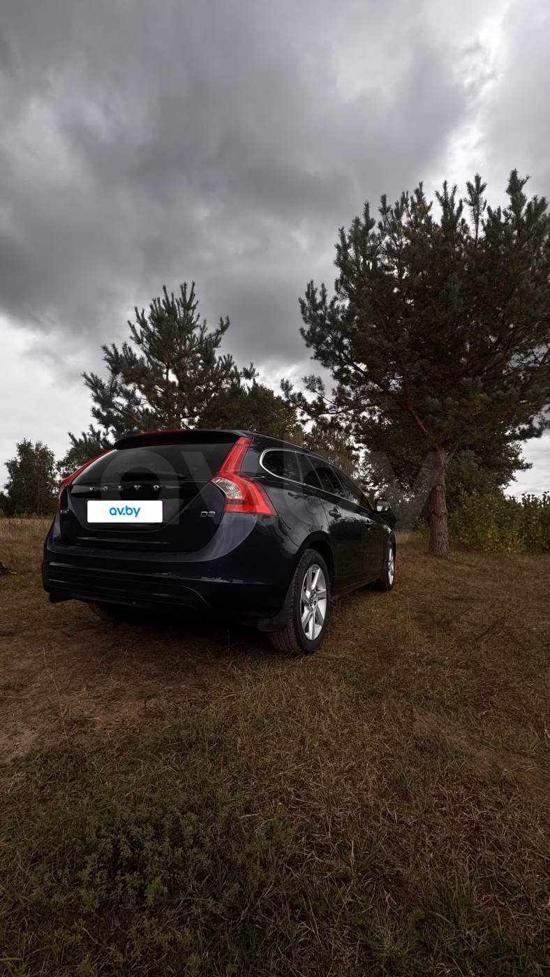 Volvo V60 фото 3