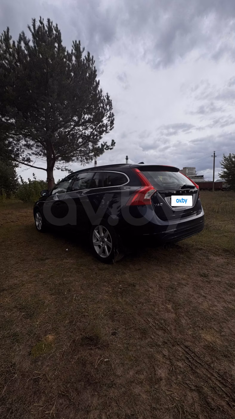 Volvo V60 фото 7