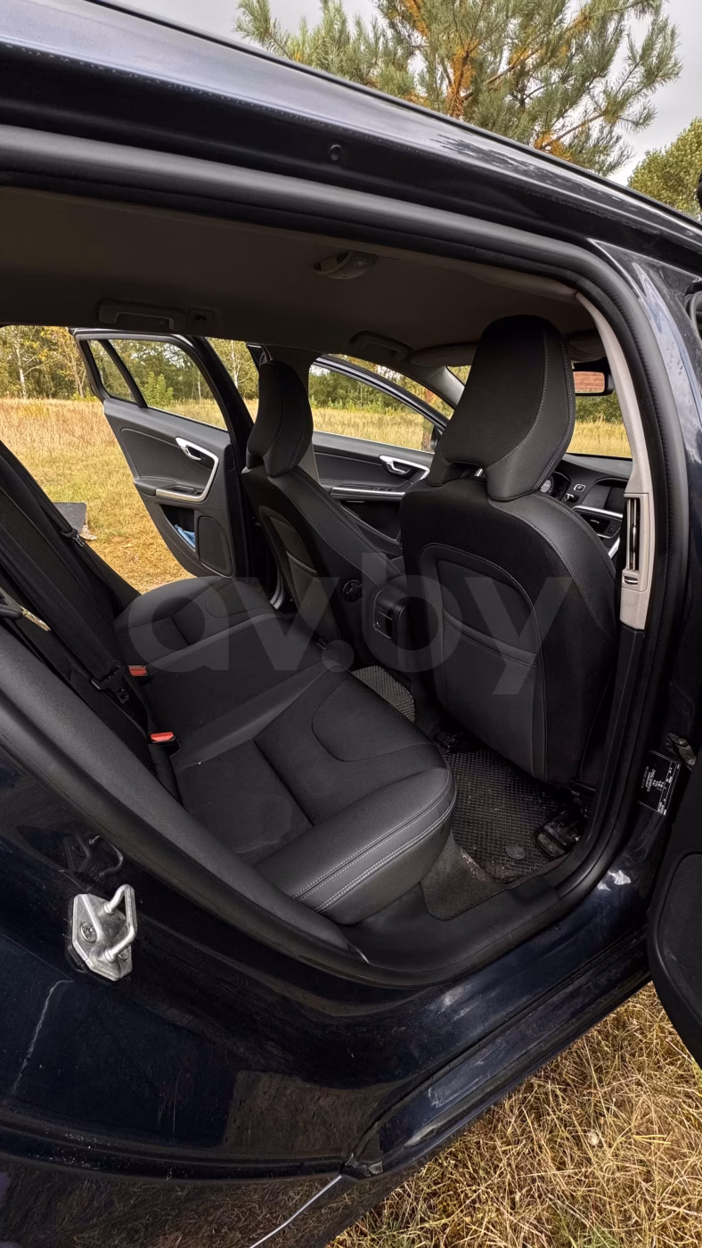 Volvo V60 фото 14